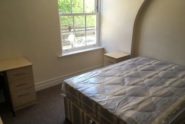 2 bed flat, High Street, Near university, Portsmouth, PO12HS - Image 6
